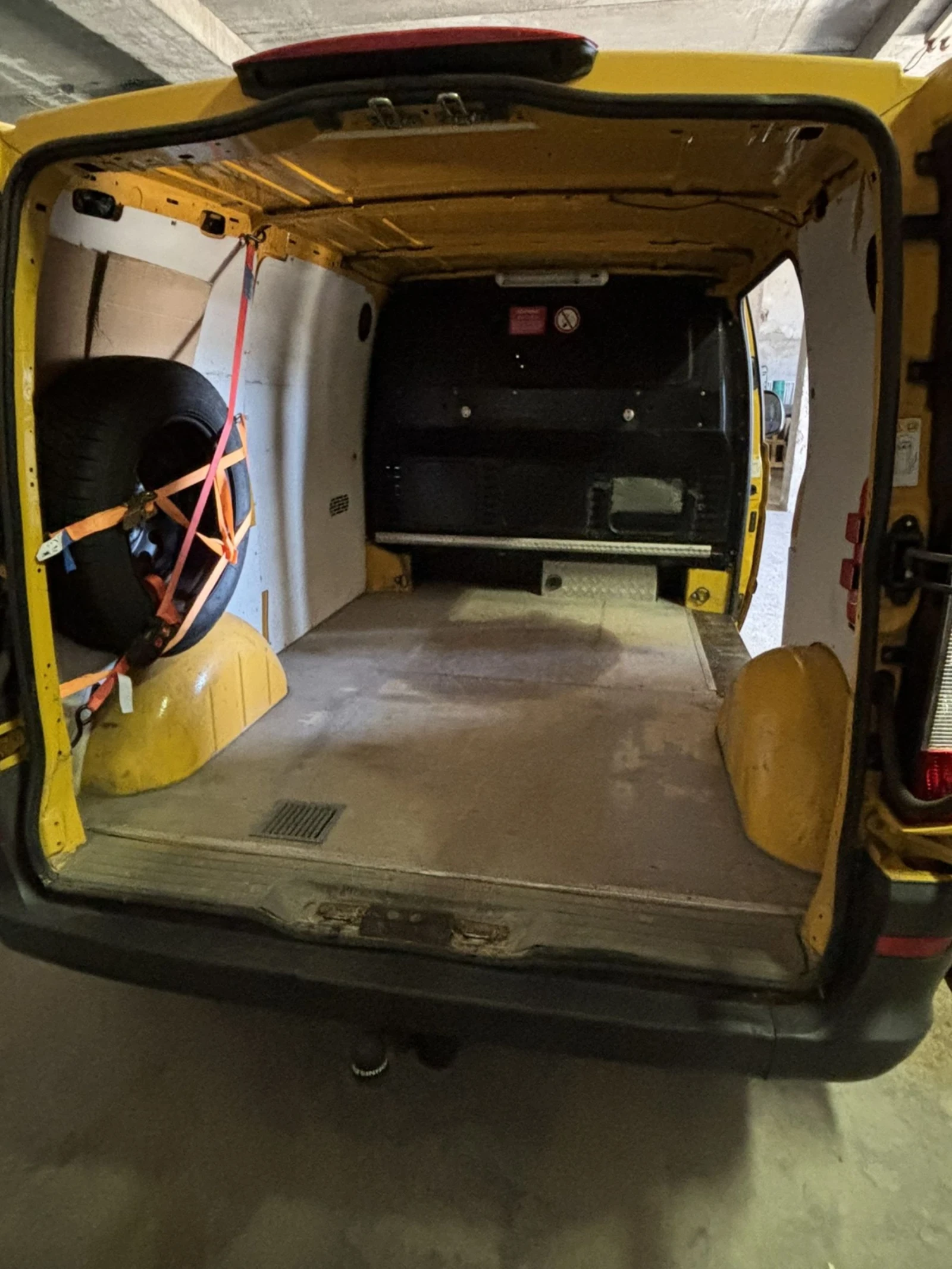 Mercedes-Benz Vito 109 - изображение 6