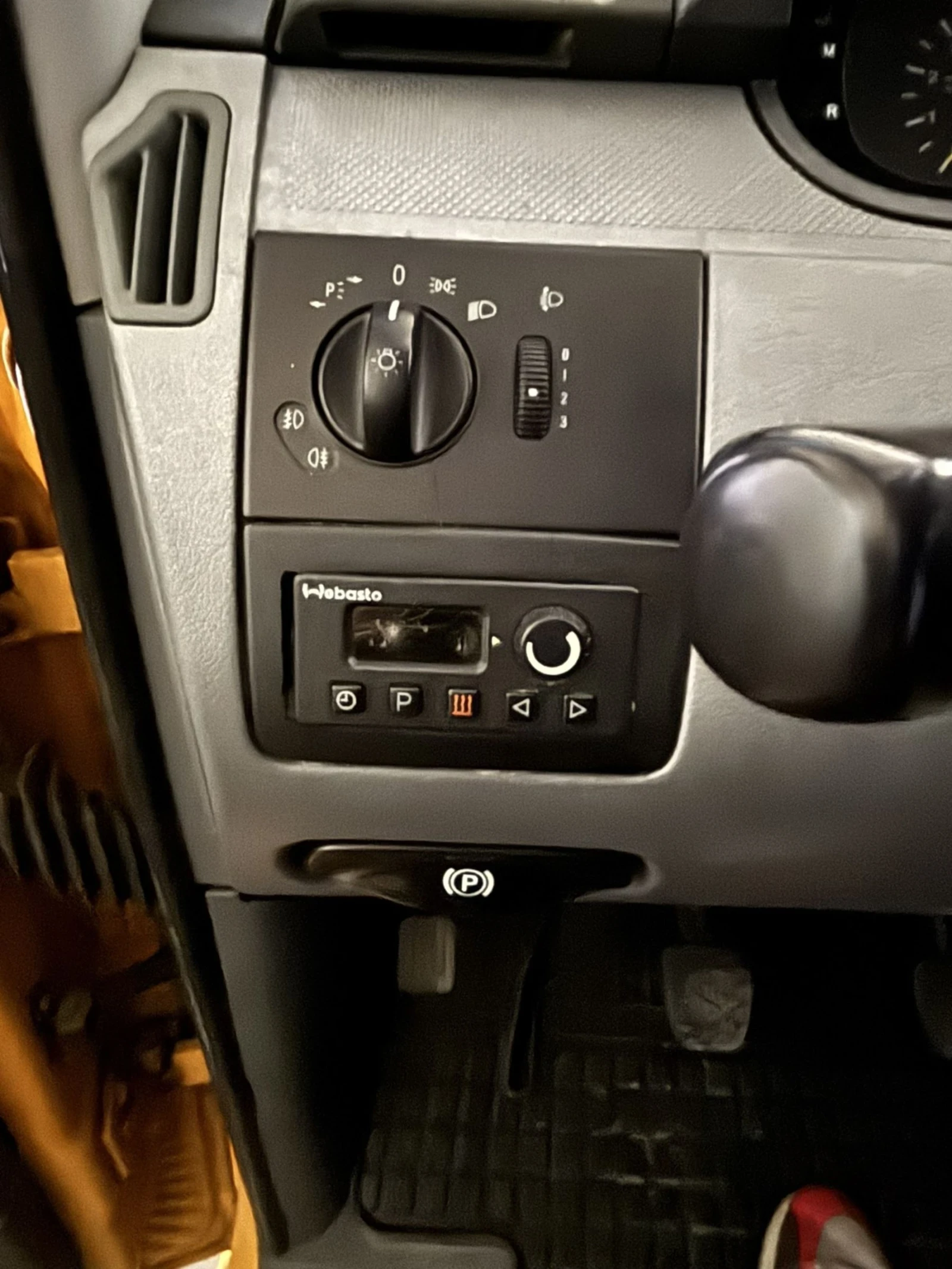 Mercedes-Benz Vito 109 - изображение 8
