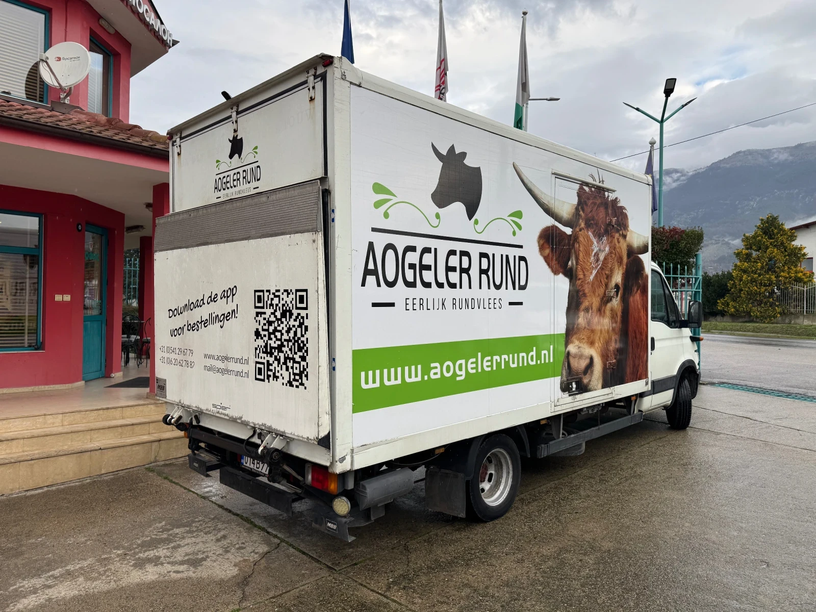 Iveco Daily 35C13* 2.8HPT* Падащ борд - изображение 10