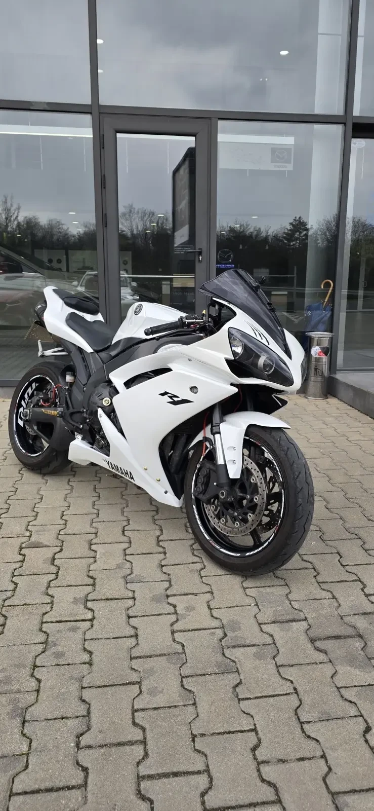 Yamaha YZF-R1 R1 - изображение 3