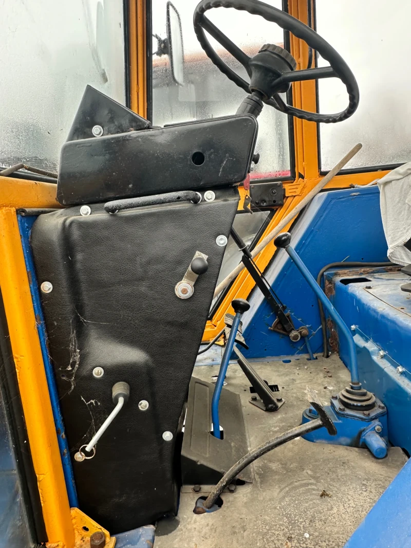 Трактор Болгар ТК-80, снимка 8 - Селскостопанска техника - 53218538