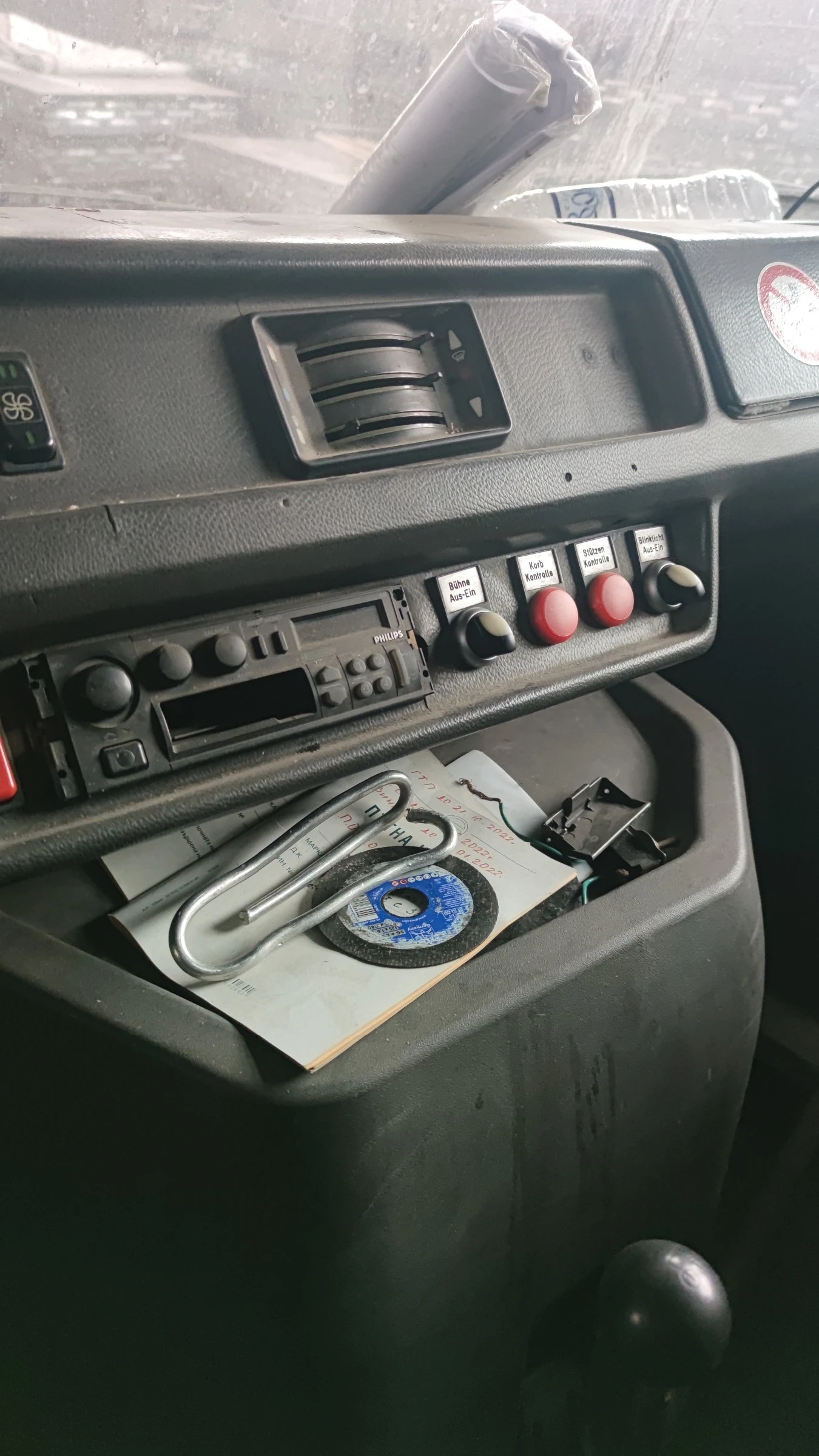  Mercedes-Benz 308D | Mobile.bg   13