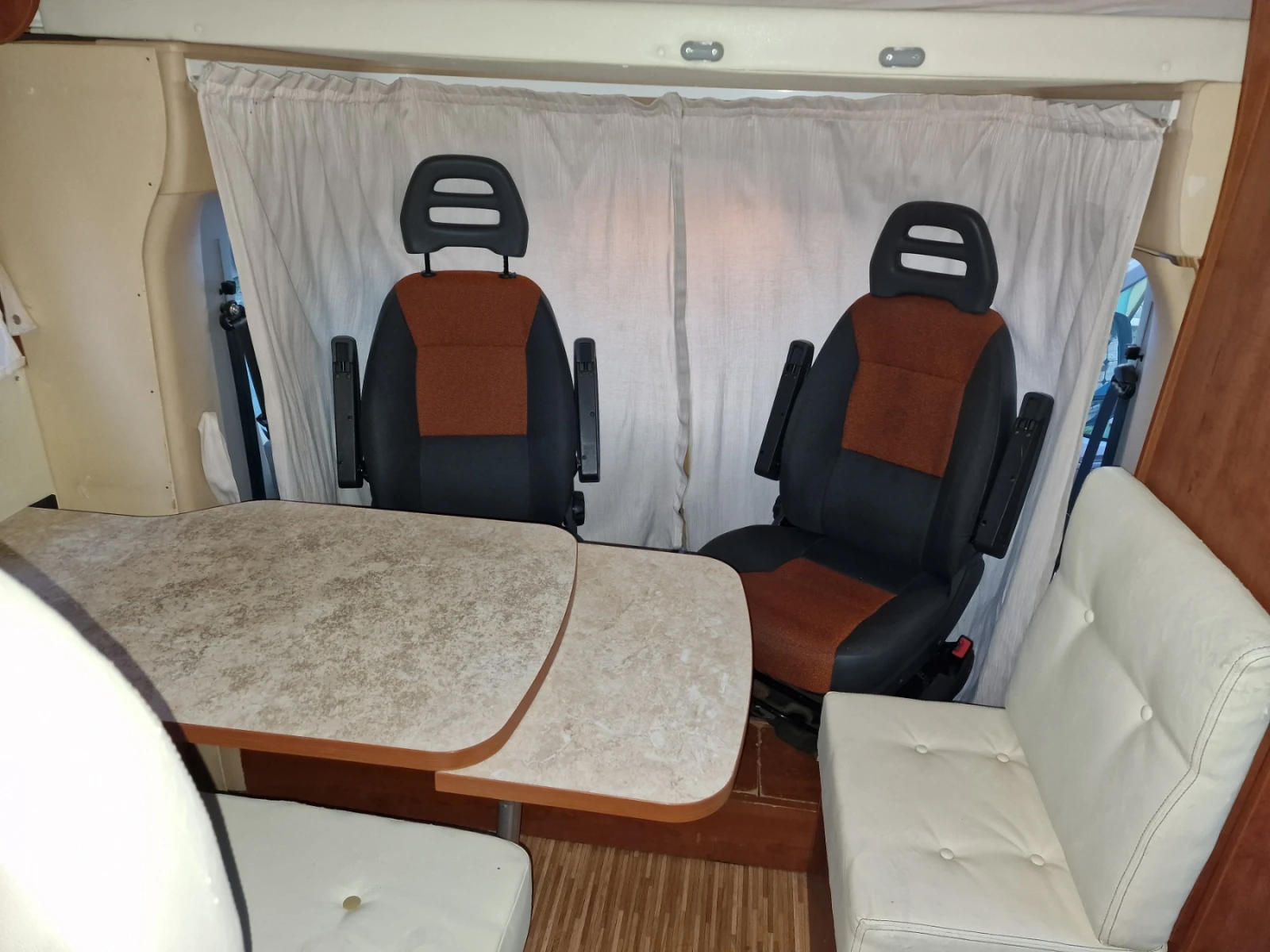 Кемпер Fiat M600, снимка 9 - Каравани и кемпери - 55579177