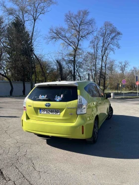 Toyota Prius 1.8 хибрид, снимка 2