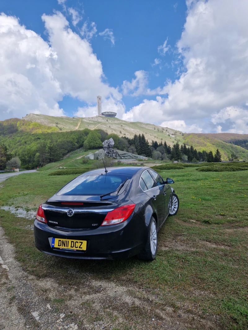 Opel Insignia, снимка 3 - Автомобили и джипове - 45479335