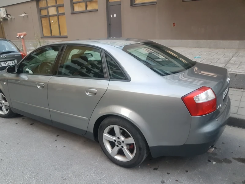 Audi A4, снимка 5 - Автомобили и джипове - 47285611