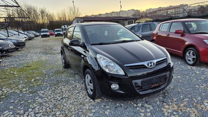 Hyundai I20, снимка 5 - Автомобили и джипове - 47377156