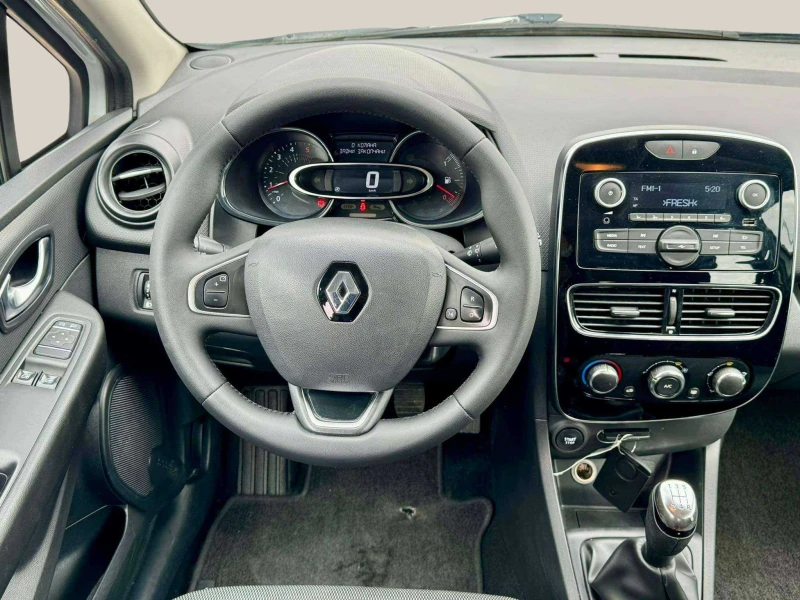 Renault Clio 1.5dci, снимка 8 - Автомобили и джипове - 47481724