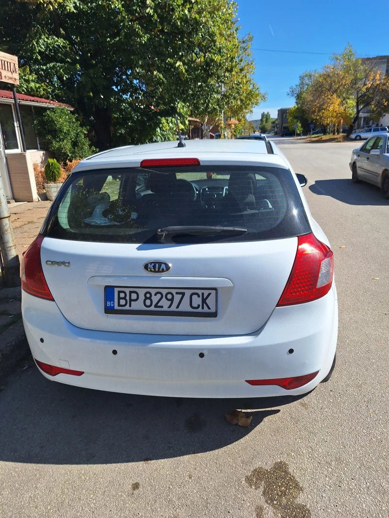 Kia Ceed, снимка 5 - Автомобили и джипове - 47579471