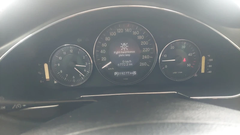 Mercedes-Benz CLS 320 CLS  3.2, снимка 15 - Автомобили и джипове - 48460582