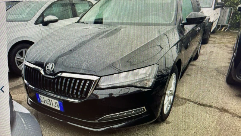 Skoda Superb, снимка 1 - Автомобили и джипове - 49104010