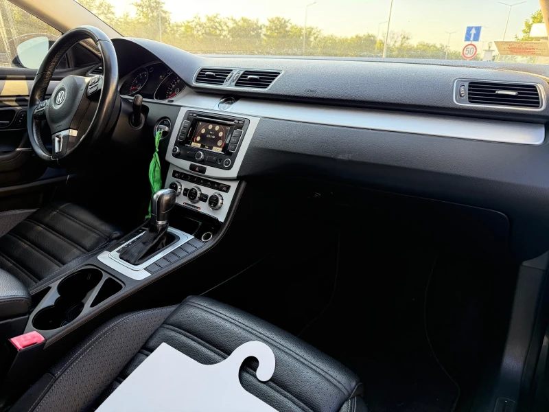 VW CC 2.0 TFSI, снимка 10 - Автомобили и джипове - 49402944
