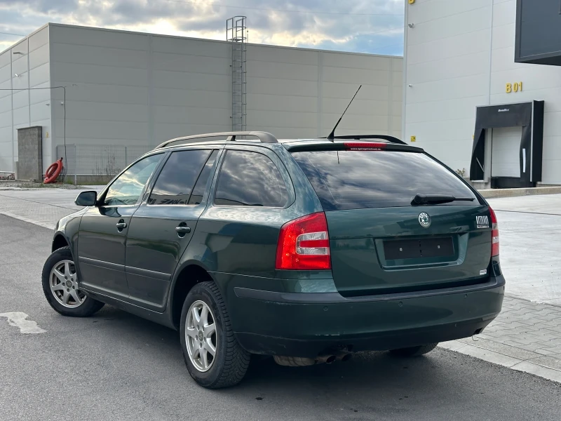 Skoda Octavia 2.0 FSI 4x4, снимка 2 - Автомобили и джипове - 52810120