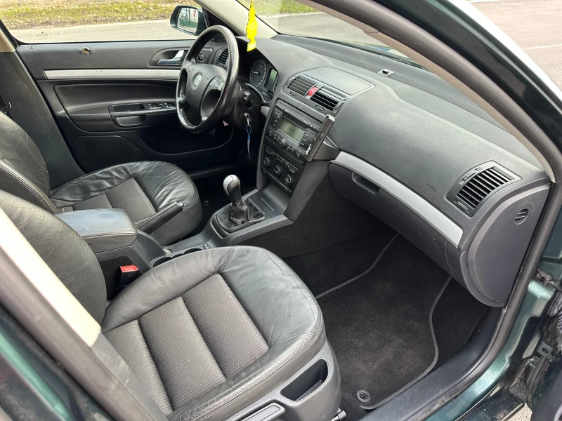 Skoda Octavia 2.0 FSI 4x4, снимка 9 - Автомобили и джипове - 52810120