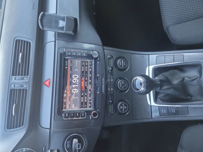 VW Passat 2.0tdi, снимка 8 - Автомобили и джипове - 52328912