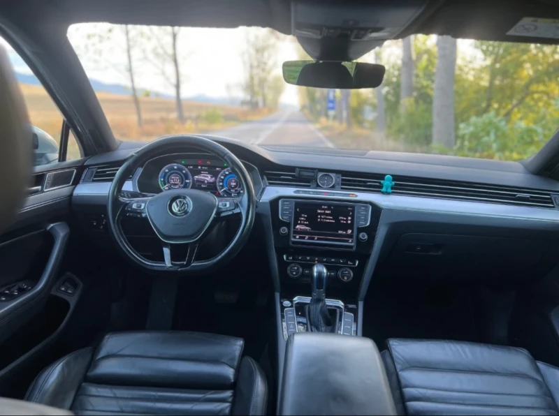 VW Passat GTE PLUG-IN, снимка 5 - Автомобили и джипове - 52494892