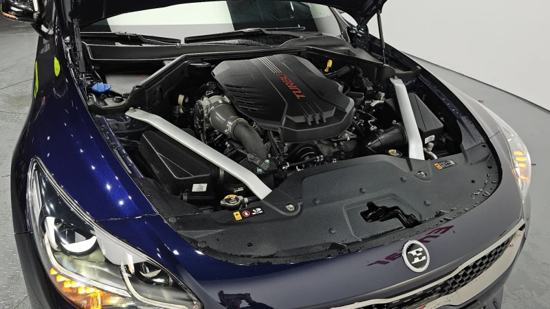 Kia Stinger 3.3T AWD GT , снимка 6 - Автомобили и джипове - 52688518