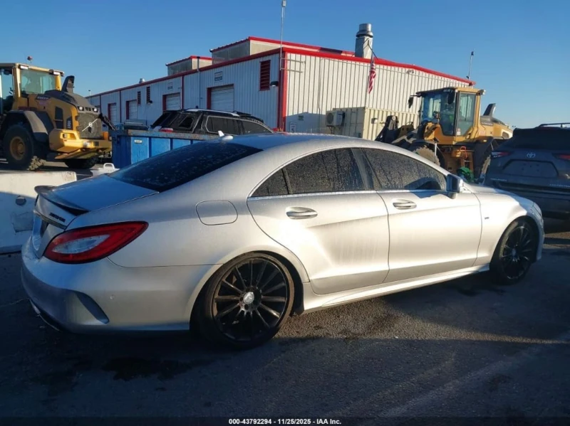 Mercedes-Benz CLS 550 * CARFAX * КУПИ СЕГА* КЛИП, снимка 13 - Автомобили и джипове - 52848968