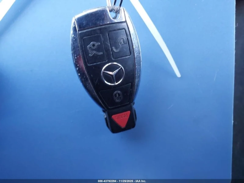 Mercedes-Benz CLS 550 * CARFAX * КУПИ СЕГА* КЛИП, снимка 11 - Автомобили и джипове - 52848968