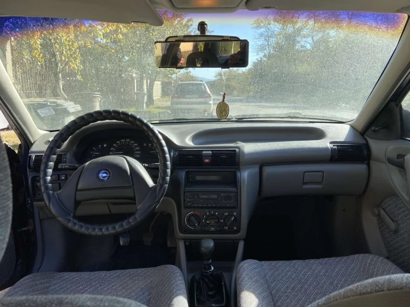 Opel Astra, снимка 8 - Автомобили и джипове - 53125289