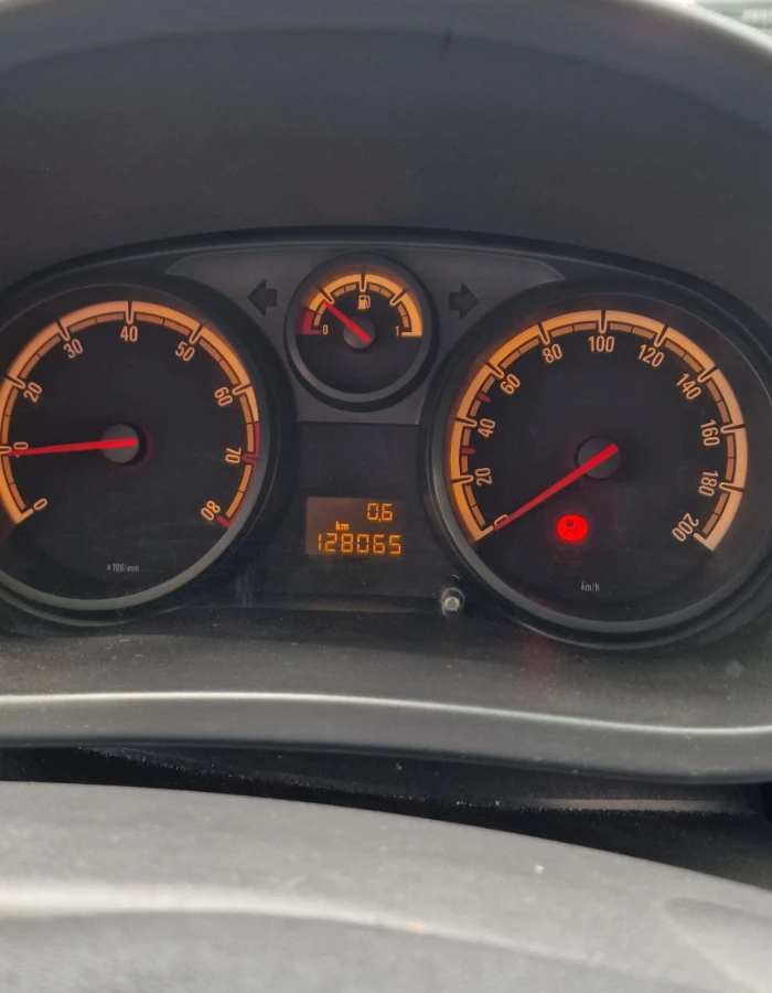 Opel Corsa  - изображение 9