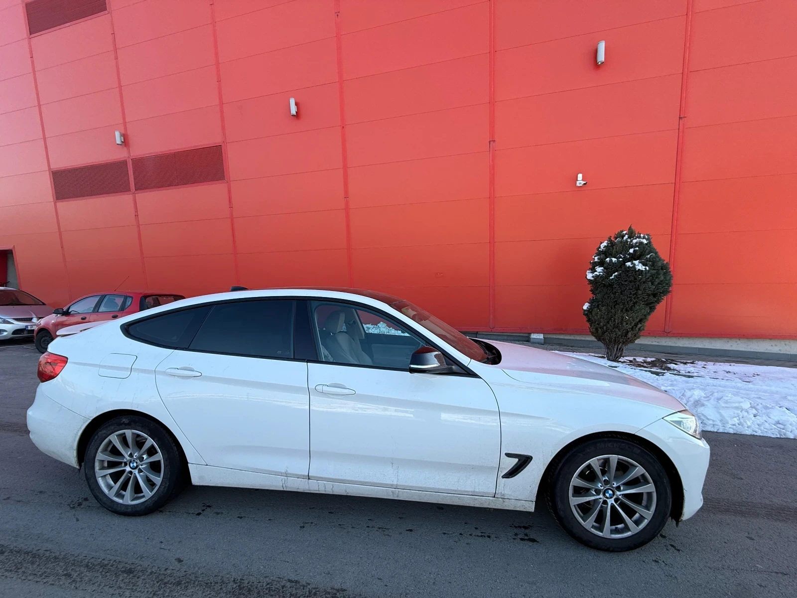 BMW 320 GT* БАРТЕР* 190кс* M* Performance* LED* Алкантара - изображение 4