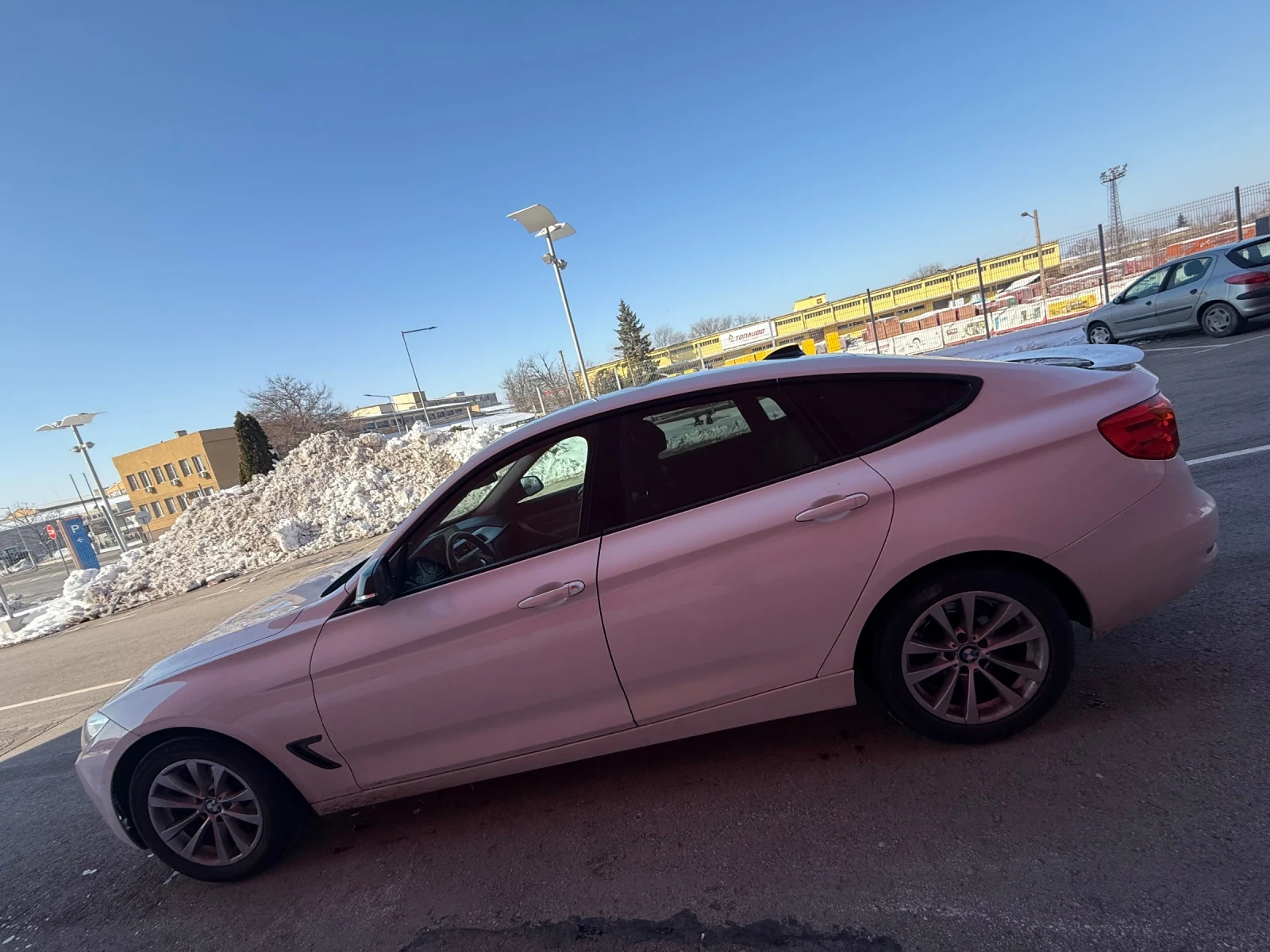 BMW 320 GT* БАРТЕР* 190кс* M* Performance* LED* Алкантара - изображение 8