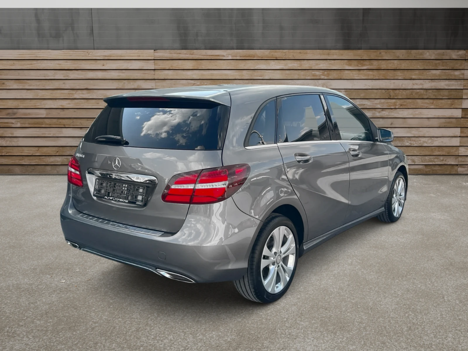 Mercedes-Benz B 180 d 91000km Sport Automatic Camera Кожа ТОП СЪСТОЯНИ - изображение 4