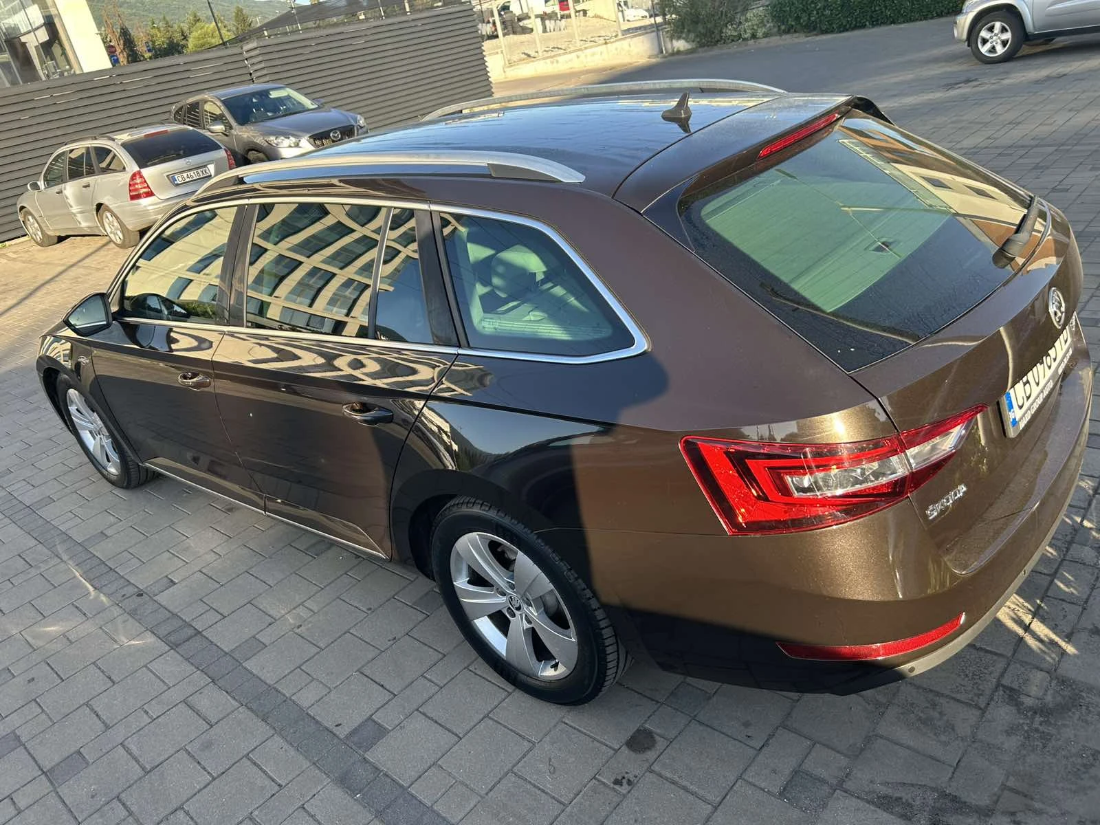 Skoda Superb  - изображение 9