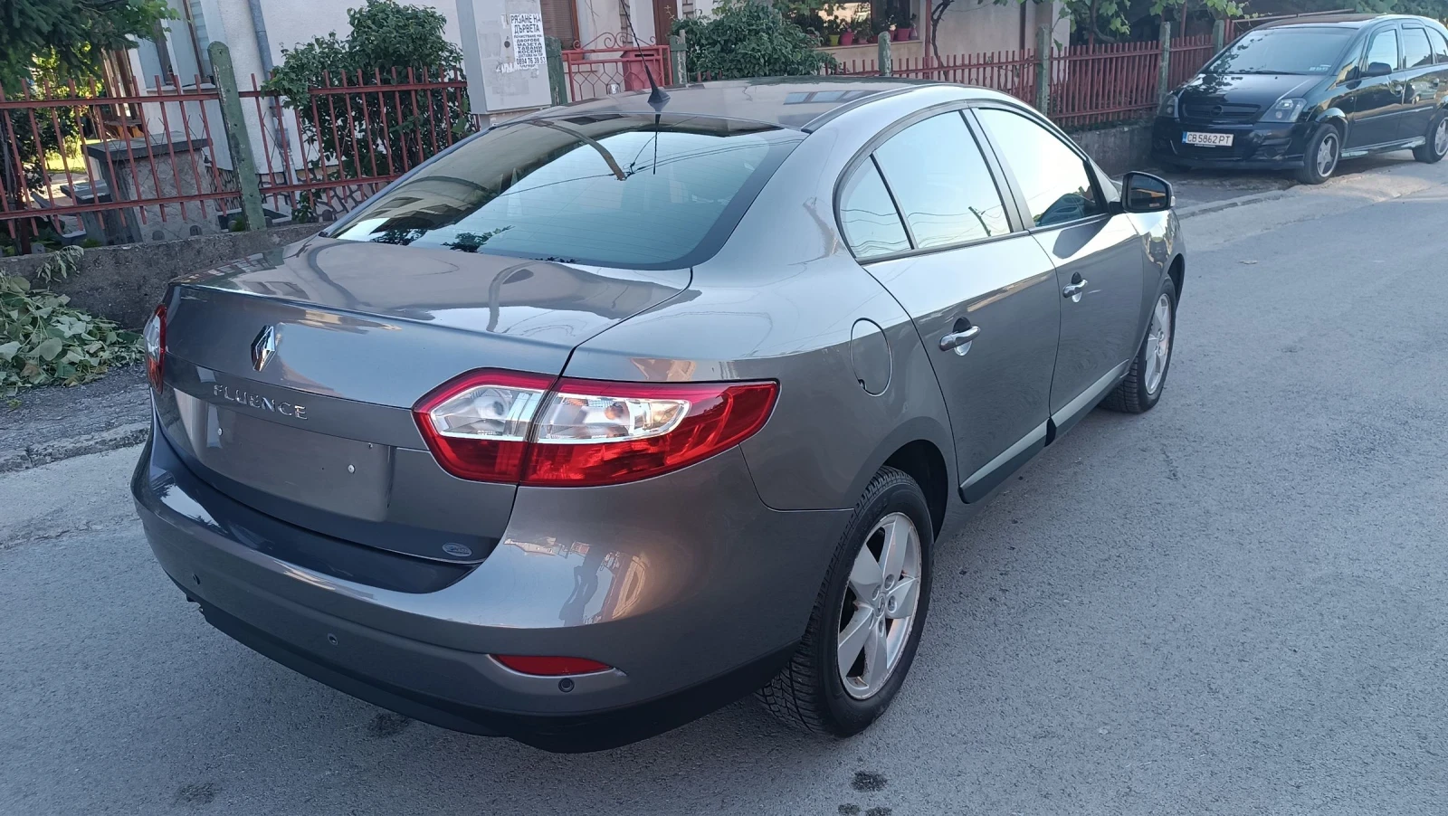 Renault Fluence 1.6 перфектен  - изображение 8