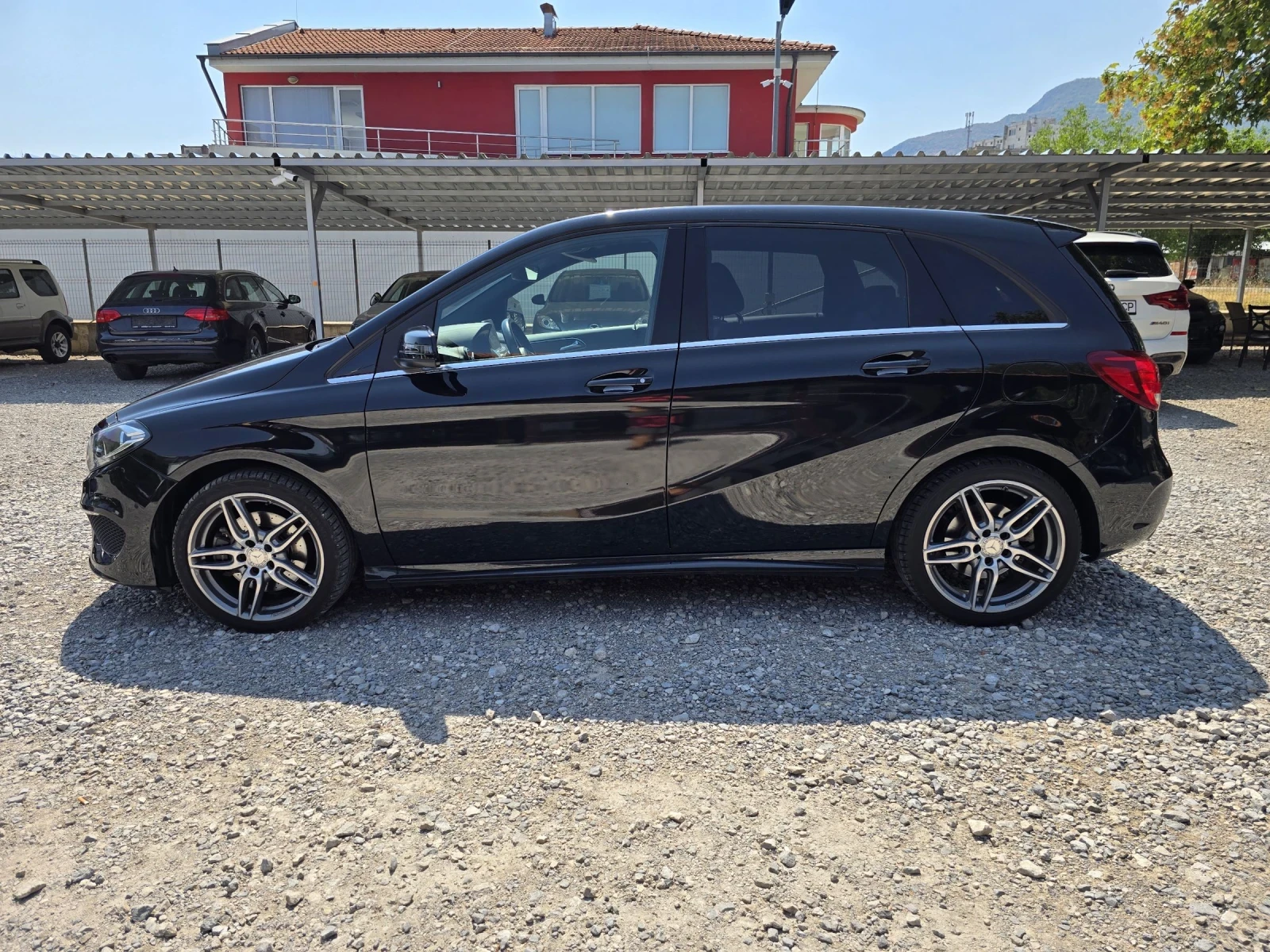 Mercedes-Benz B 250 2.0  AMG - изображение 6