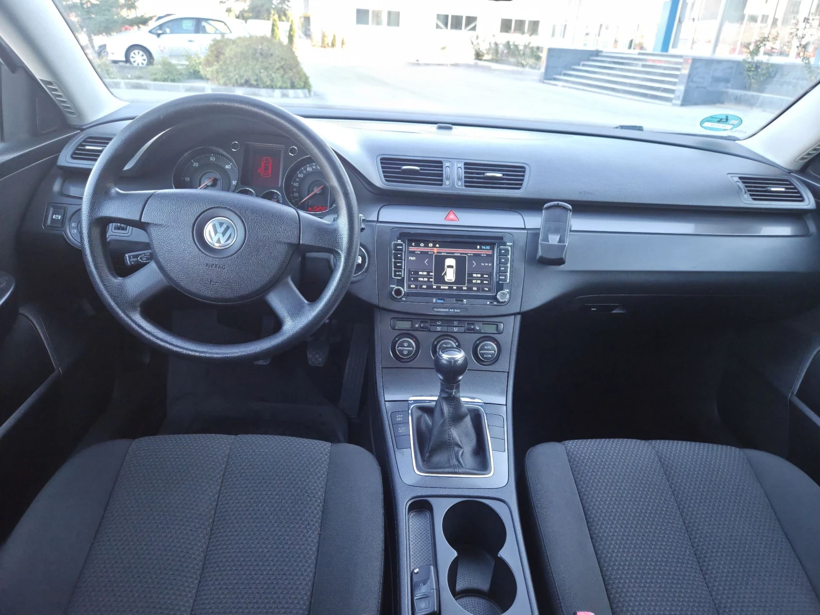 VW Passat 2.0tdi - изображение 10