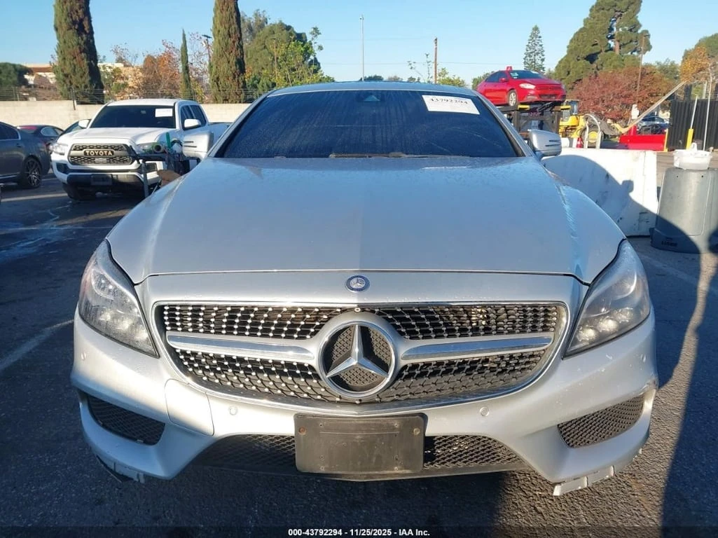 Mercedes-Benz CLS 550 * CARFAX * ���� ����* ���� | Mobile.bg � ����������� 12