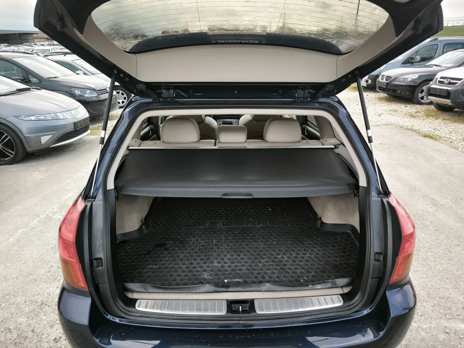 Subaru Legacy 3.0i automatic , снимка 14 - Автомобили и джипове - 54045643