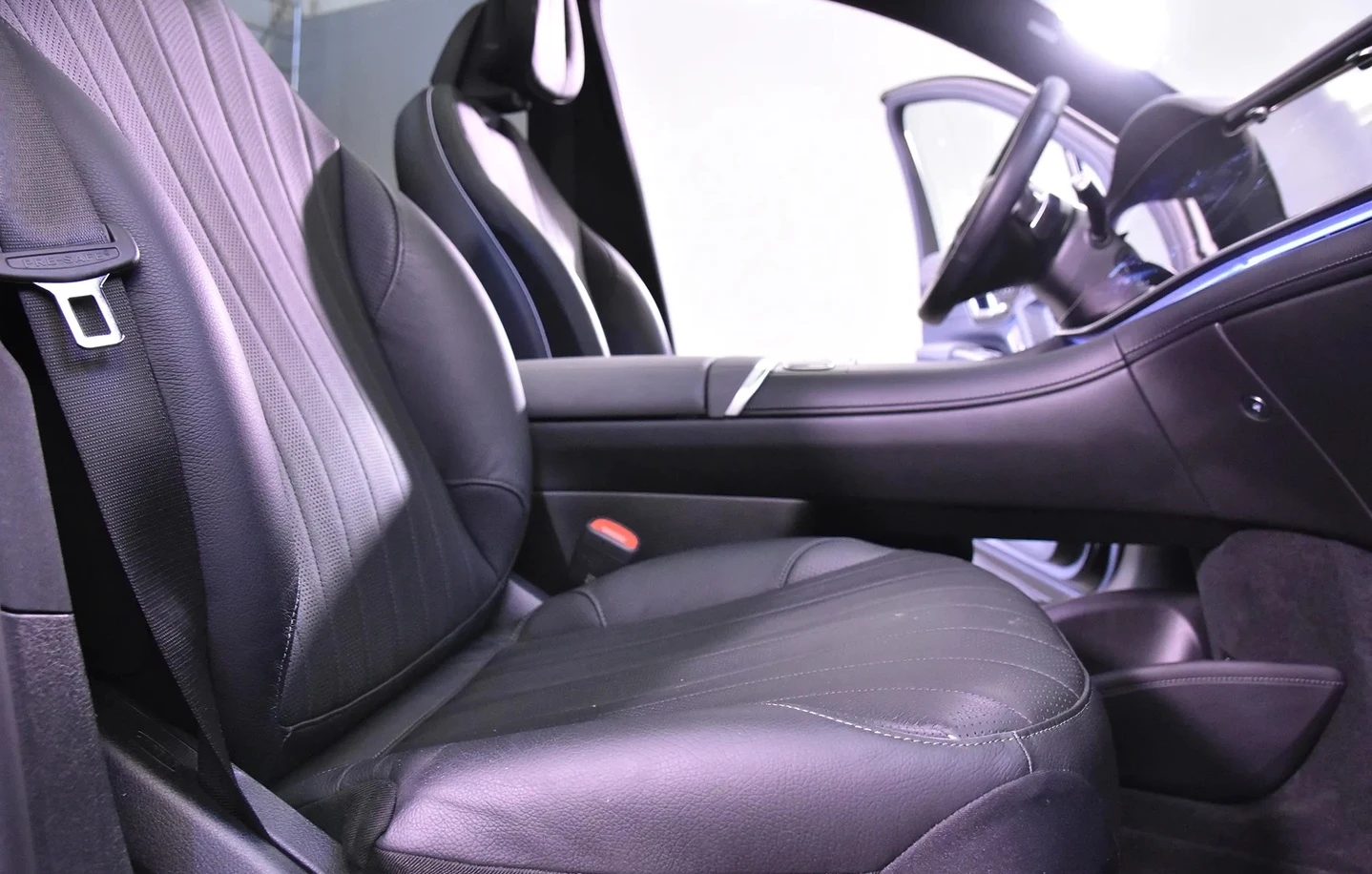 Mercedes-Benz EQS 580 4MATIC, снимка 6 - Автомобили и джипове - 54327619