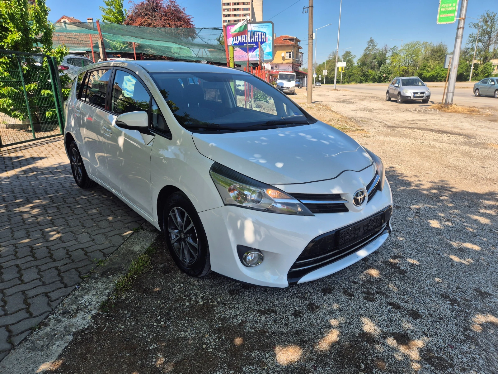 Toyota Verso 7MESTA, NAVI, KAMERA, снимка 3 - Автомобили и джипове - 54438806