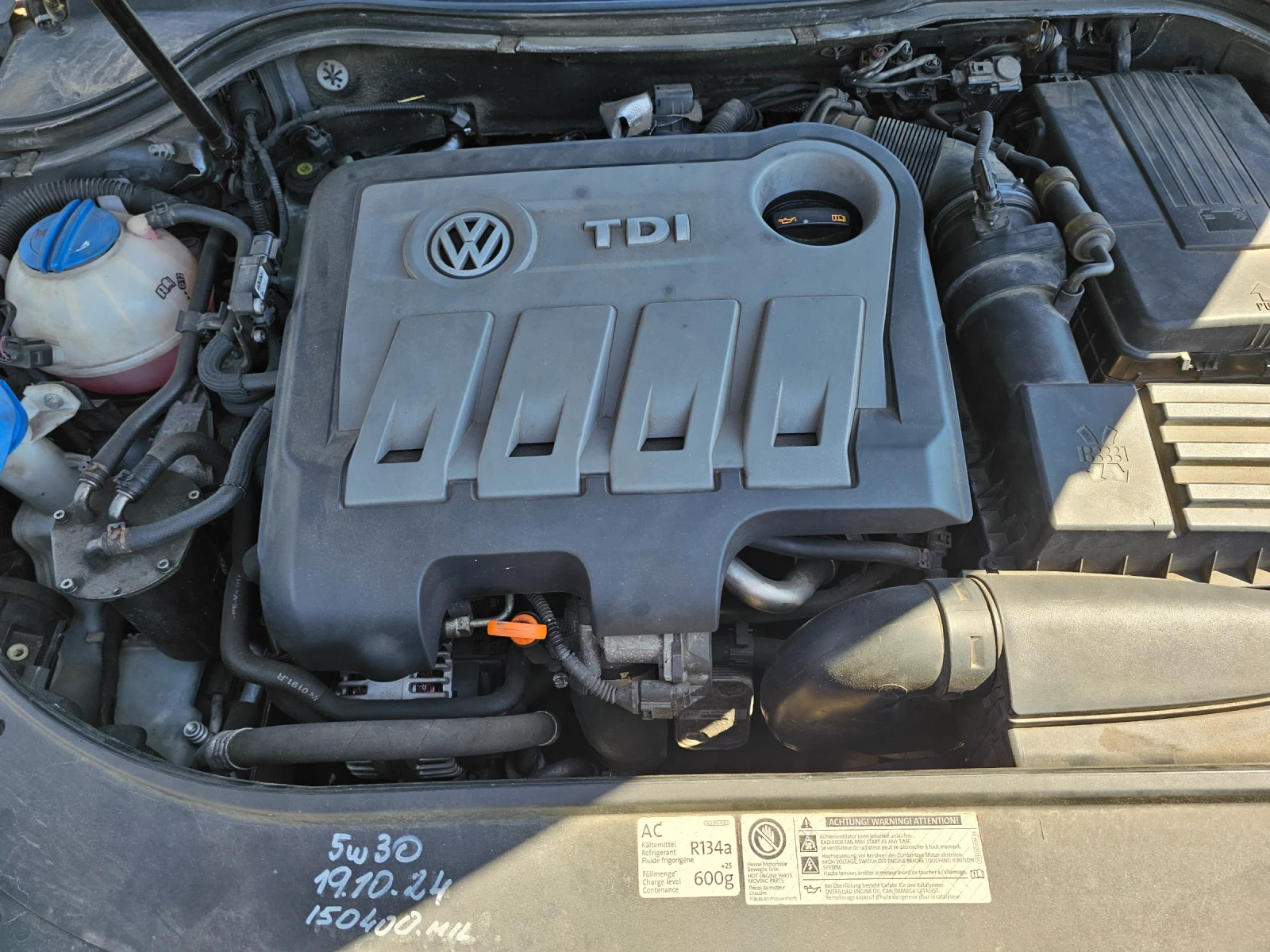 VW Passat, снимка 8 - Автомобили и джипове - 54485971