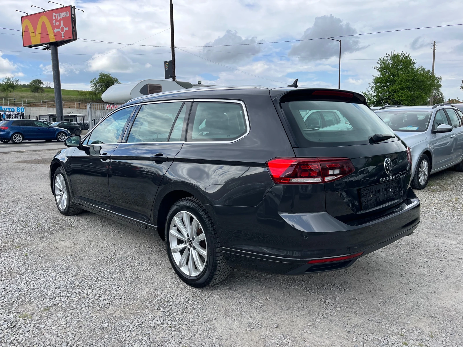 VW Passat 2.0TDI, снимка 5 - Автомобили и джипове - 54571666