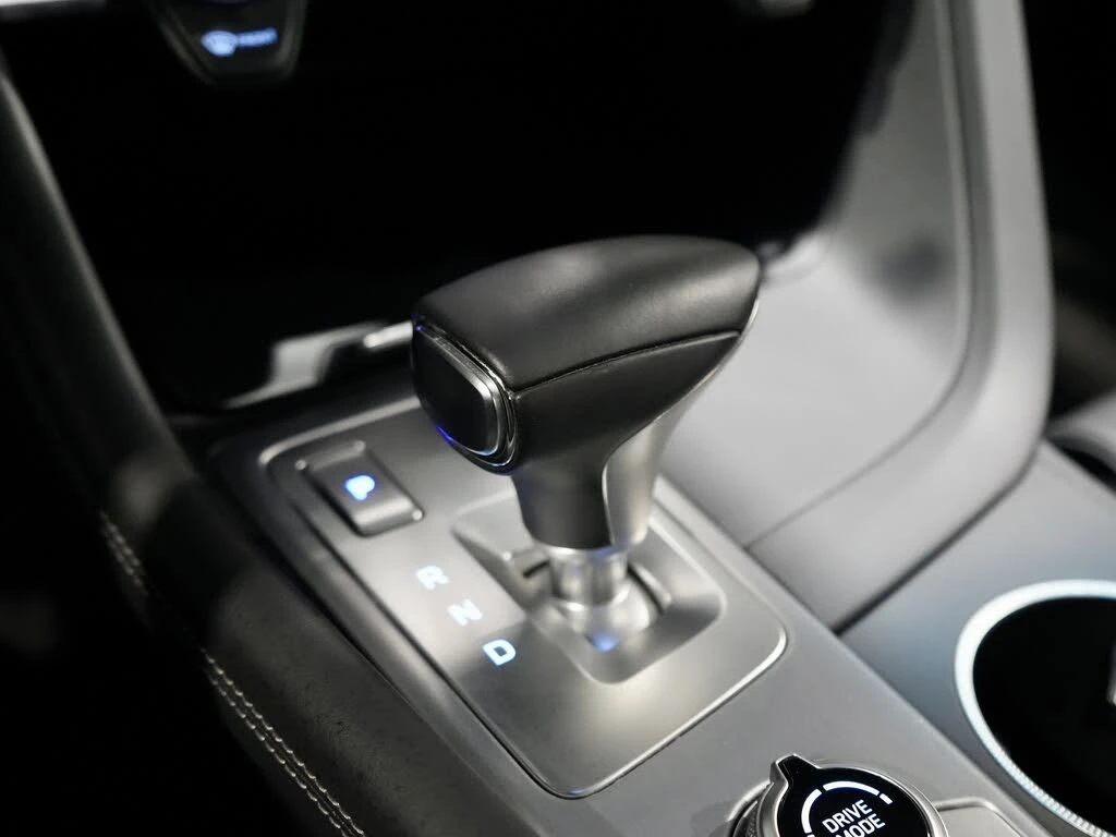 Genesis G70 3.3T AWD, снимка 16 - Автомобили и джипове - 54598712