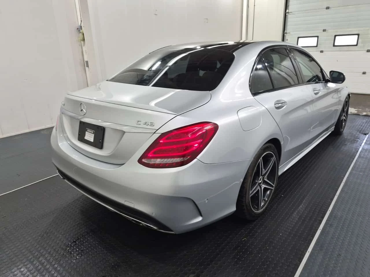 Mercedes-Benz C 43 AMG * CARFAX * ЦЕНА ДО БГ, снимка 3 - Автомобили и джипове - 54988661