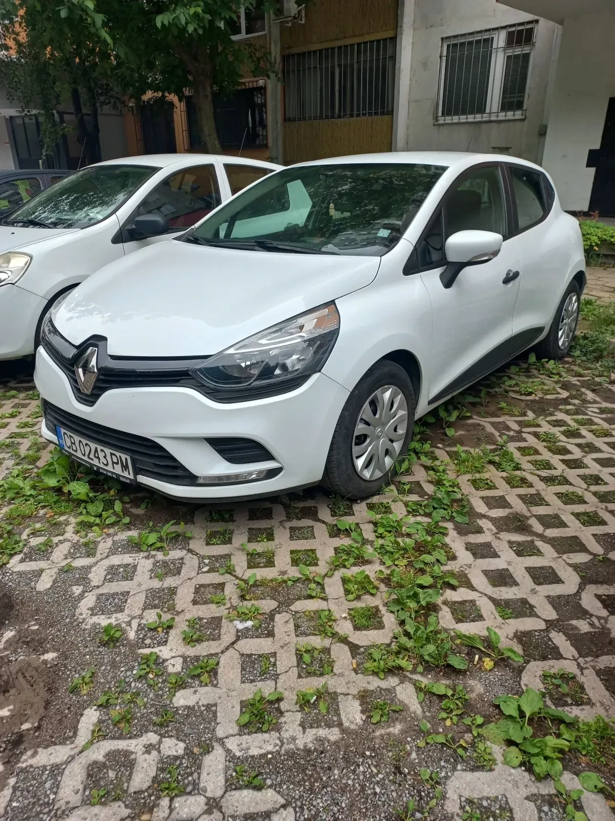 Renault Clio, снимка 2 - Автомобили и джипове - 55003664