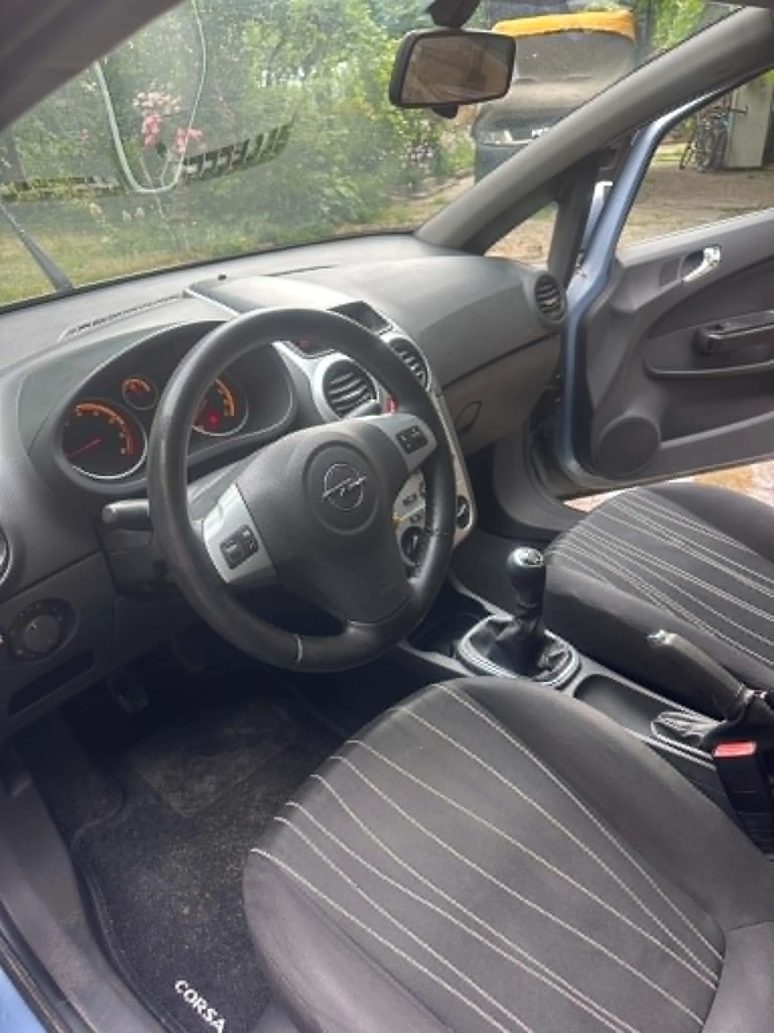 Opel Corsa 1.2 Бензин/Газ  Много икономичен автомобил, снимка 6 - Автомобили и джипове - 55255254