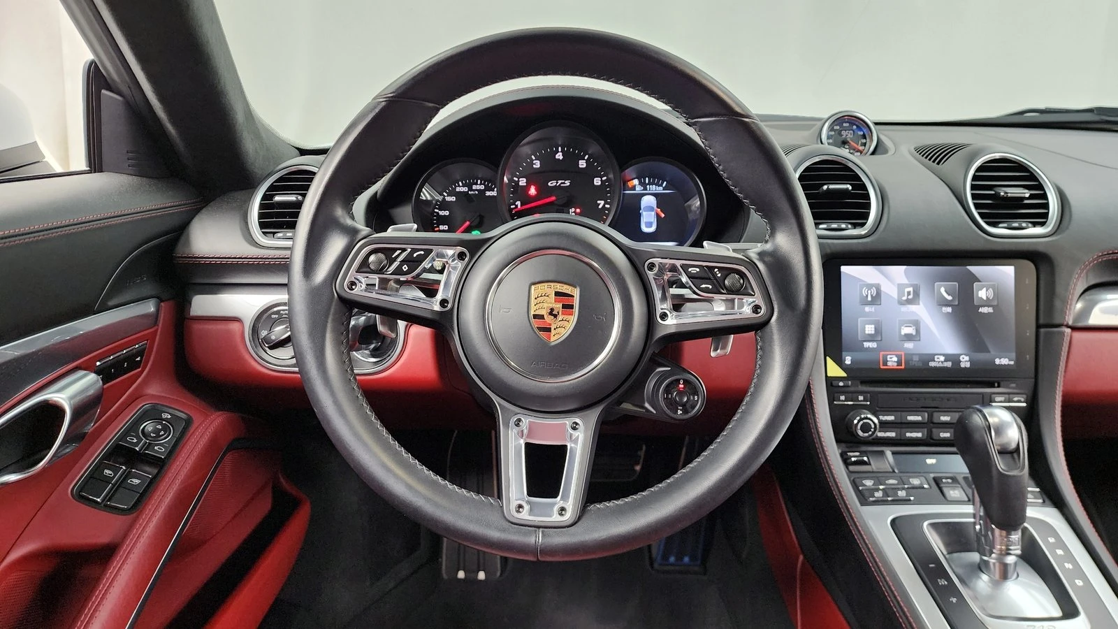 Porsche Cayman GTS* KEYLESS* ПОДГРЕВ ВОЛАН* КРАЙНА ЦЕНА, снимка 13 - Автомобили и джипове - 55271946