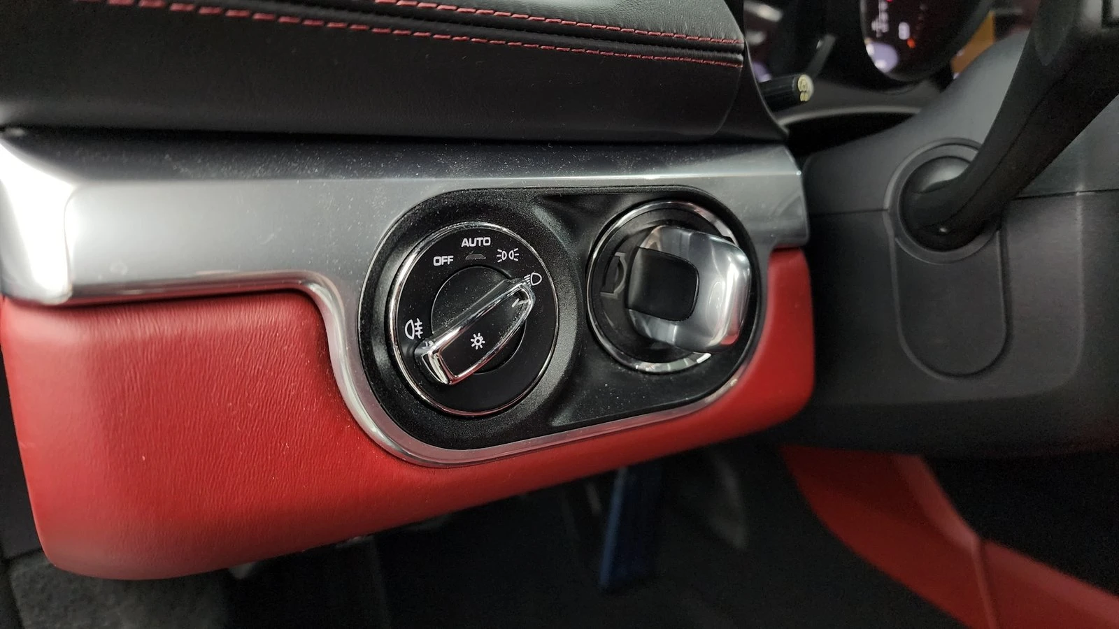 Porsche Cayman GTS* KEYLESS* ПОДГРЕВ ВОЛАН* КРАЙНА ЦЕНА, снимка 16 - Автомобили и джипове - 55271946