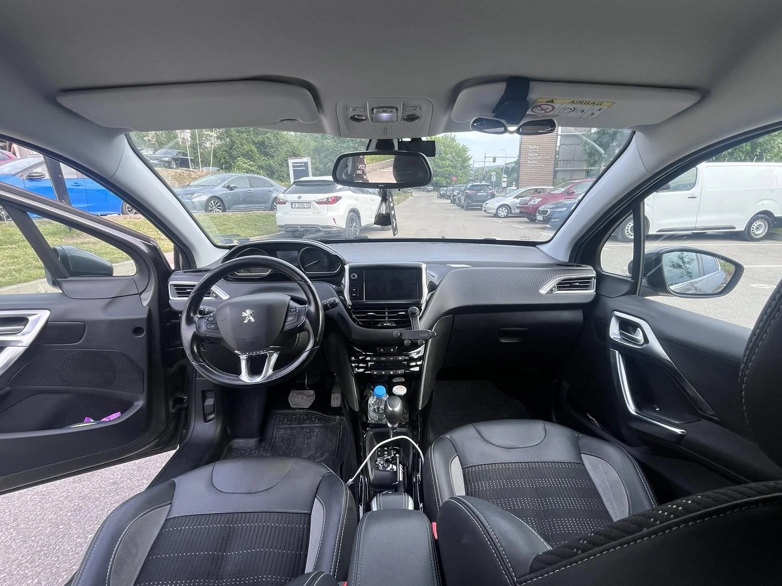 Peugeot 2008 1.2 New ALLURE, снимка 6 - Автомобили и джипове - 55503602