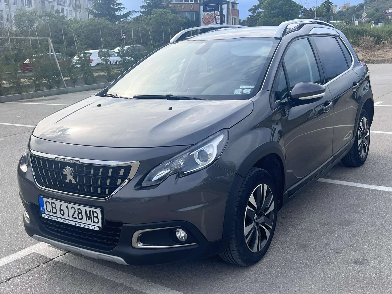 Peugeot 2008 1.2 New ALLURE