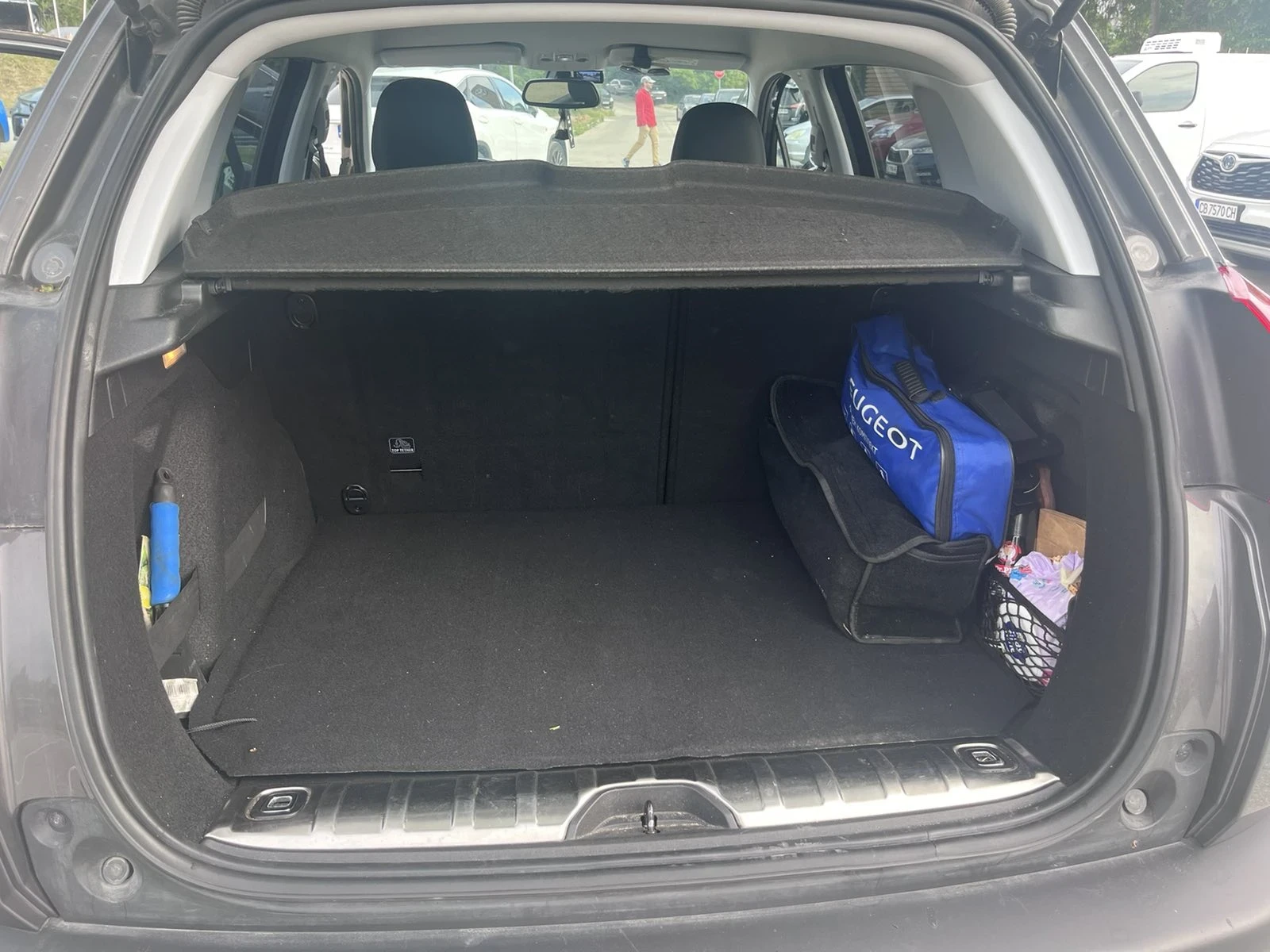 Peugeot 2008 1.2 New ALLURE, снимка 14 - Автомобили и джипове - 55503602