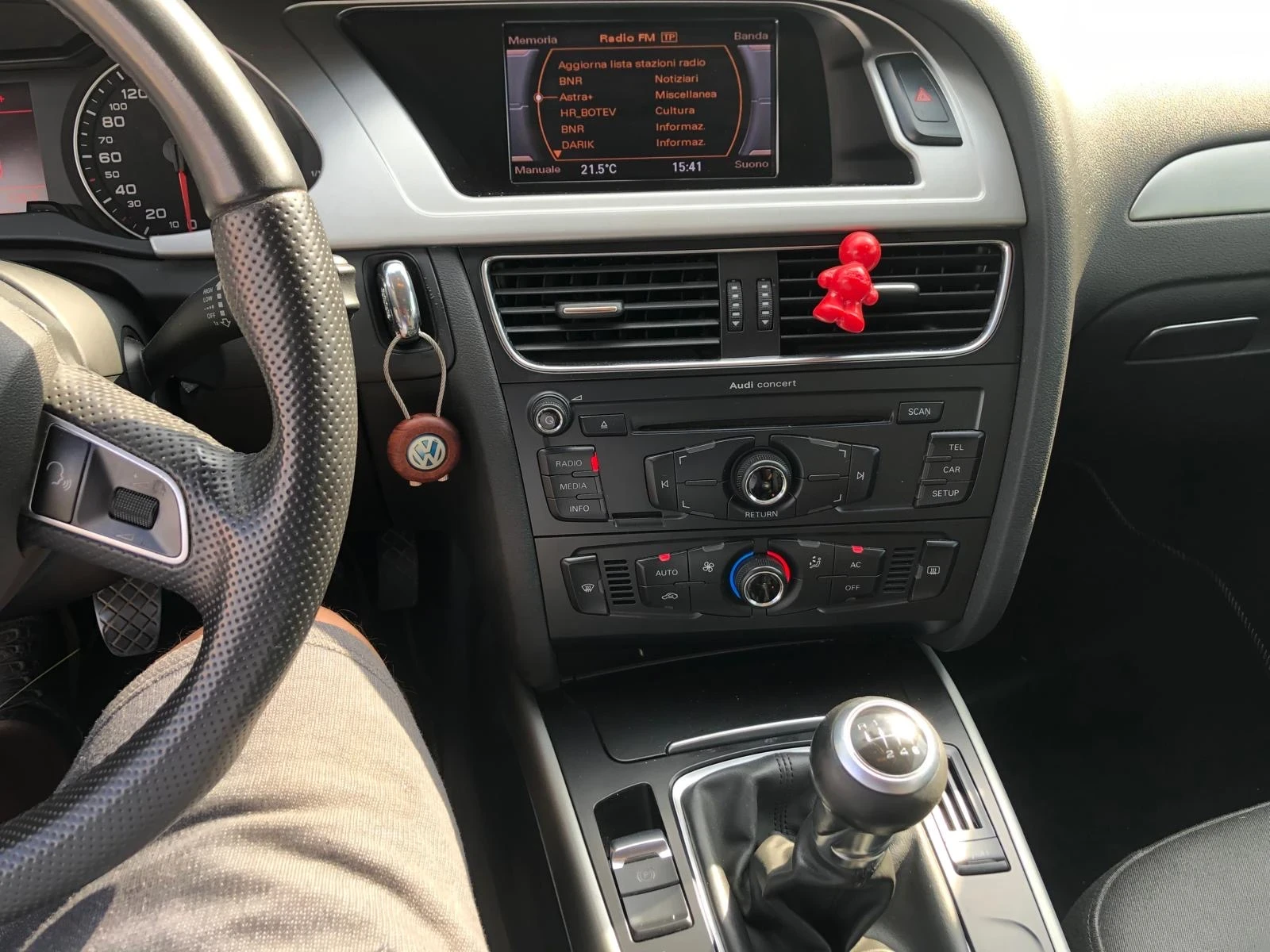 Audi A4 115 хил км, снимка 9 - Автомобили и джипове - 56536886