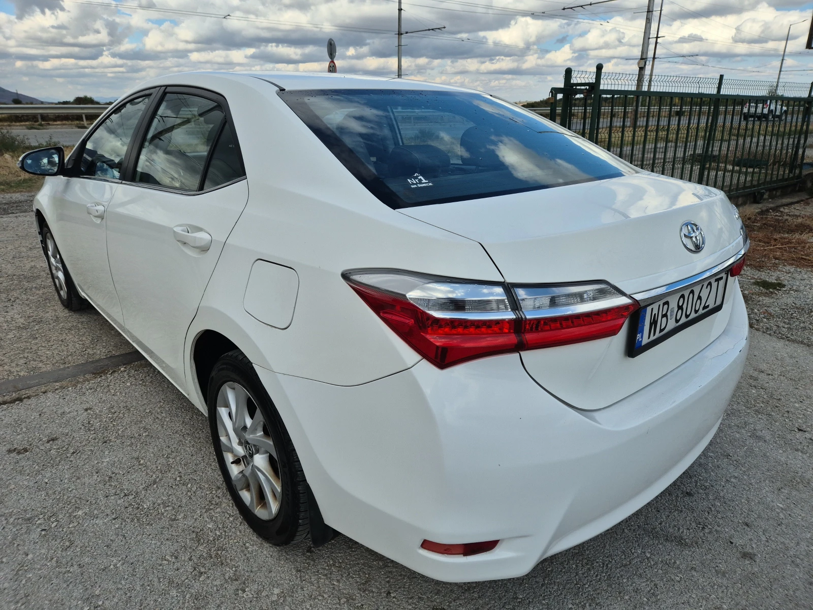 Toyota Corolla 1.6 ��� 6�� ����� | Mobile.bg � ����������� 7