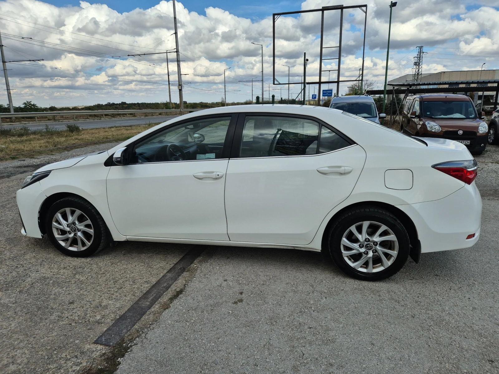 Toyota Corolla 1.6 ��� 6�� ����� | Mobile.bg � ����������� 8